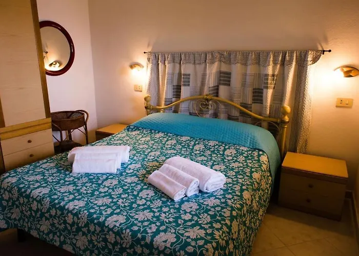 Hébergement de vacances Casa Paola 300m Con Vista Mare *